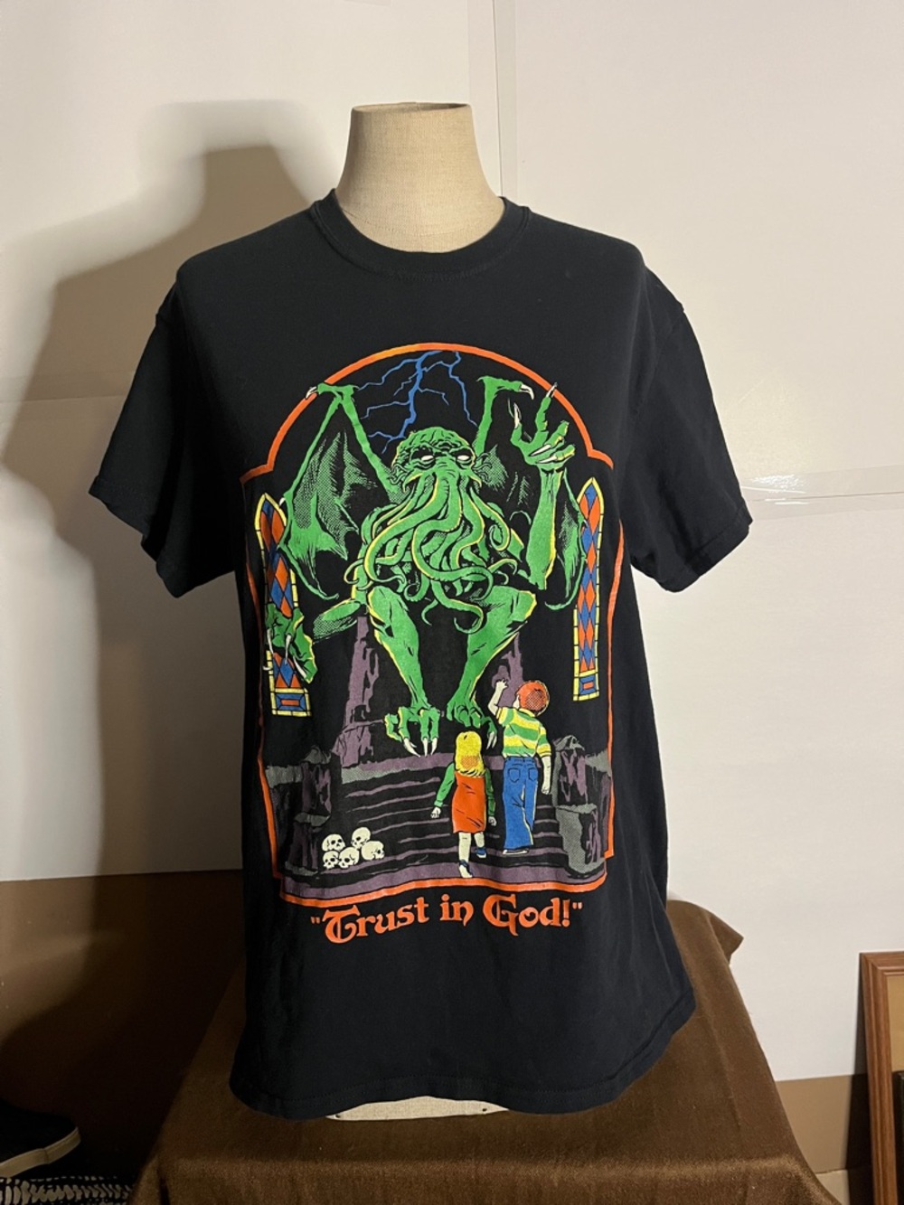 😄Steven Rhodes Trust In God Tshirt Medium
